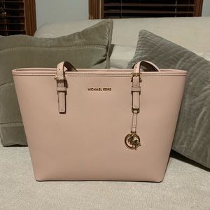 NWT JET SET TRAVEL PURSE